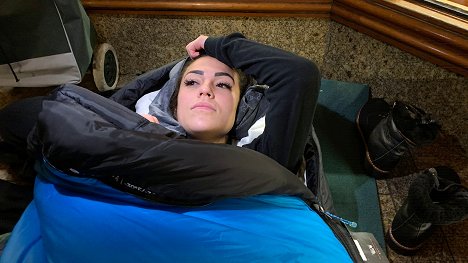 Elena Miras - Prominent und obdachlos - Gosse statt Glamour - Filmfotos