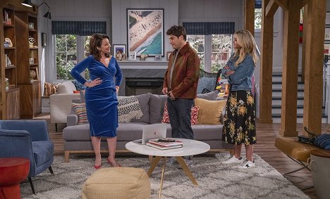 Fran Drescher, Adam Pally, Abby Elliott - Indebted - Everybody's Talking About Kings and Queens - Filmfotos