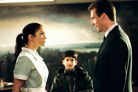 Jennifer Lopez, Tyler Posey, Ralph Fiennes - Maid in Manhattan - Van film