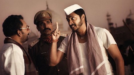 Govind Pandey, Shreyas Talpade - Wah Taj - Van film