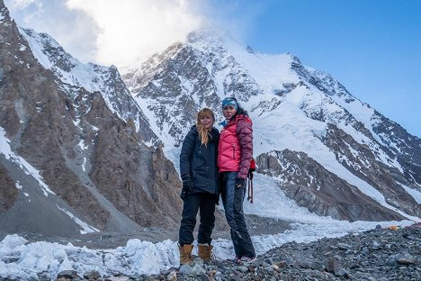 Jana Počtová, Klára Kolouchová - K2 vlastní cestou - Del rodaje