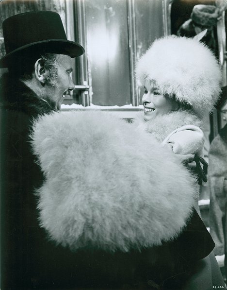 Ralph Richardson, Geraldine Chaplin - Doktor Zsivágó - Filmfotók