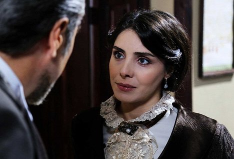 Nur Fettahoğlu - Filinta - Episode 11 - De la película