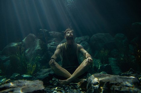 Chris Hemsworth - Tyler Rake: Extraction - Filmfotos