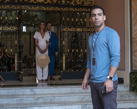 Nathalie Kelley, Dan Bucatinsky, Victor Rasuk - The Baker and the Beauty - Get Carried Away - De filmes