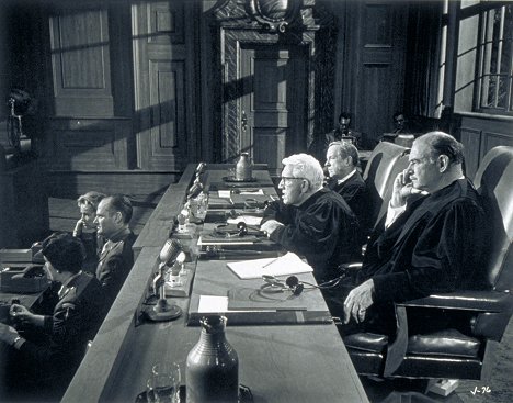 Spencer Tracy, Kenneth MacKenna, Ray Teal - Judgment at Nuremberg - Van film