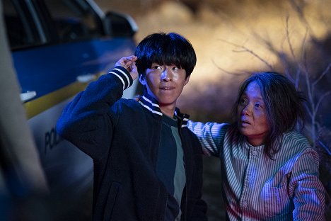 Kyung Hong, Jong-ok Bae - Gyeolbaek - Film