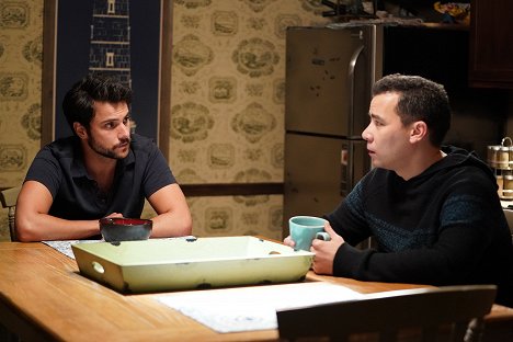 Jack Falahee, Conrad Ricamora - How to Get Away with Murder - What If Sam Wasn't the Bad Guy This Whole Time? - Photos