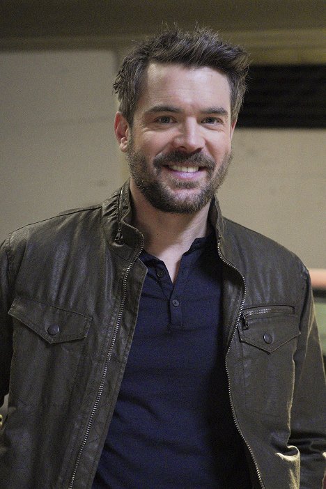 Charlie Weber - Vražedná práva - Annalise Keatingová je mrtvá - Z natáčení