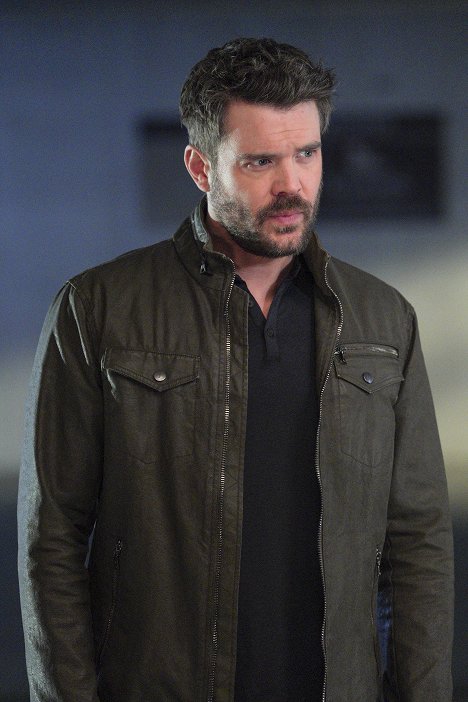 Charlie Weber - How to Get Away with Murder - Annalise Keating Is Dead - Photos