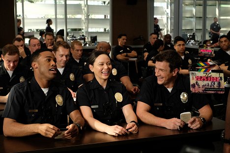 Titus Makin Jr., Brent Huff, Melissa O'Neil, Nathan Fillion - The Rookie - The Q Word - Making of