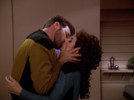 Jonathan Frakes, Marina Sirtis - Star Trek - Das nächste Jahrhundert - Riker:2=? - Filmfotos