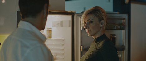 Alexandra Borbély - Mellékhatás - Episode 9 - De la película