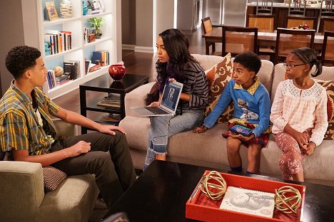 Marcus Scribner, Yara Shahidi, Miles Brown, Marsai Martin - Black-ish - Old Digger - Photos