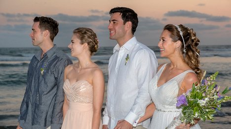 Andrew Dunbar, Andrea Brooks, Jeremy Guilbaut, Alexa PenaVega - Destination Wedding - Filmfotos