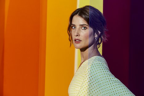 Cobie Smulders - Stumptown - Werbefoto