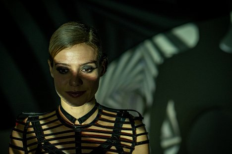 Nathalie Rapti Gomez - Ördögi játszmák - Episode 1 - Filmfotók