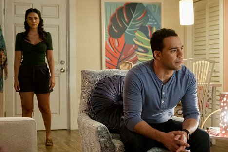 Michelle Veintimilla, Victor Rasuk - The Baker and the Beauty - Side Effects - Film