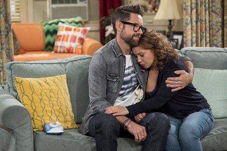 Todd Grinnell, Justina Machado - One Day at a Time - Anxiety - Photos