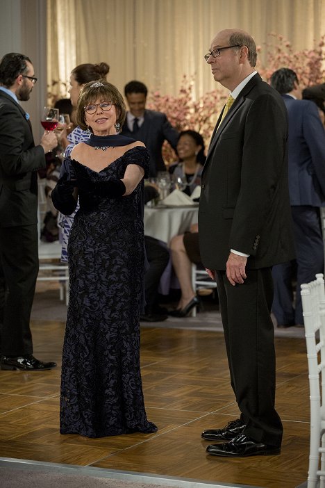 Rita Moreno, Stephen Tobolowsky - One Day at a Time - Ghosts - Photos