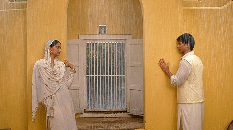 Sonam Kapoor, Shahid Kapur - Mausam - Z filmu