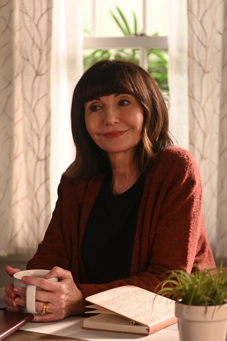 Mary Steenburgen - Zoey's Extraordinary Playlist - Zoey's Extraordinary Confession - Photos