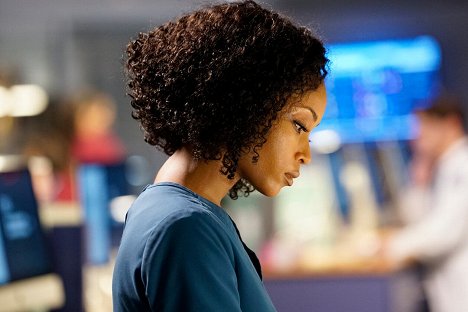 Yaya DaCosta - Chicago Med - In the Name of Love - Photos