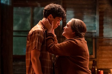 Johnathan Nieves, Adriana Barraza - Penny Dreadful: City of Angels - How It is with Brothers - Photos