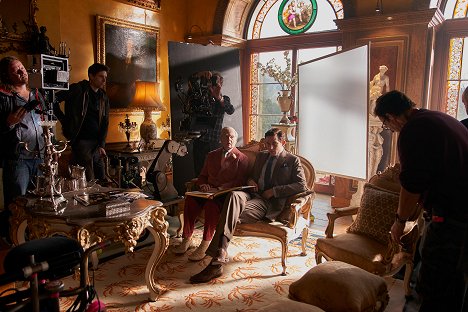 Derek Jacobi, Josh O'Connor - The Crown - Mann in der Schwebe - Dreharbeiten