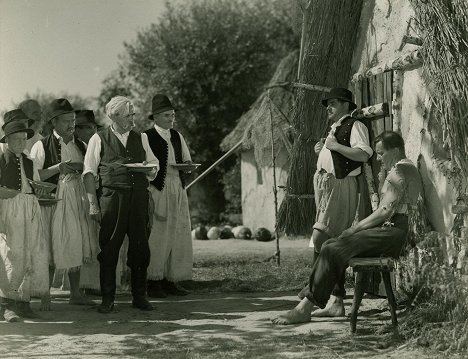 István Bársony, Kálmán Rózsahegyi, József Juhász, Árpád Lehotay - Tiszavirág - Filmfotos