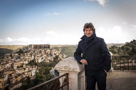 Alberto Angela - A Journey to Italy - The Land of Treasures - Promo