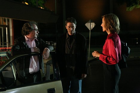 John Billingsley, Tim Daly, Kim Raver - The Nine - De la película