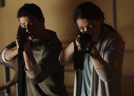 Enver Gjokaj, Olivia Williams - Dollhouse - Epitaph One - Photos