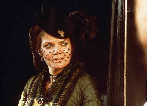 Eileen Brennan - Daisy Millerová - Z filmu