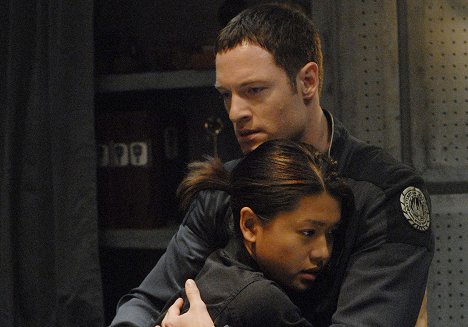 Grace Park, Tahmoh Penikett - Battlestar Galactica - Immun - Filmfotos