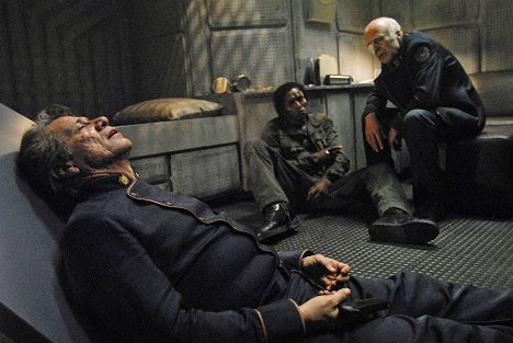 Edward James Olmos, Carl Lumbly, Michael Hogan - Battlestar Galactica - Hero - Photos