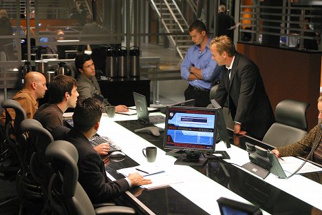 Zachary Quinto, Carlos Bernard, James Badge Dale, Kiefer Sutherland - 24 - Season 3 - Filmfotók