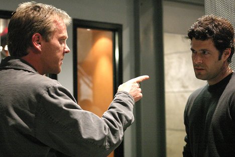 Kiefer Sutherland, Carlos Bernard - 24 horas - Season 3 - De la película