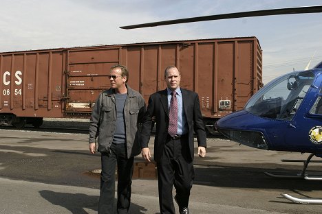 Kiefer Sutherland, Paul Schulze - 24 heures chrono - Season 3 - Film