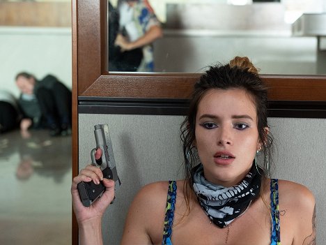 Bella Thorne - Infamous - De la película