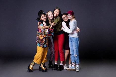 Momona Tamada, Shay Rudolph, Xochitl Gomez, Malia Baker, Sophie Grace - Der Babysitter-Club - Werbefoto