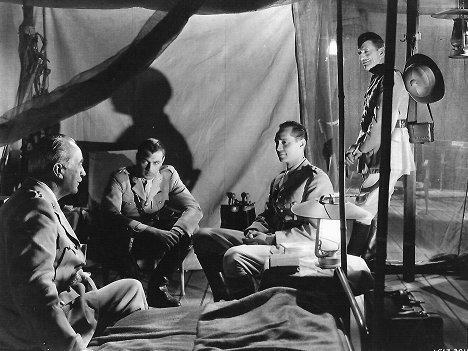 Gary Cooper, Franchot Tone, C. Aubrey Smith - The Lives of a Bengal Lancer - Van film