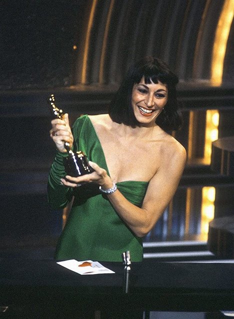 Anjelica Huston - The 58th Annual Academy Awards - Film