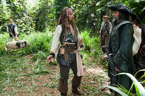 Johnny Depp, Ian McShane - Pirates of the Caribbean: On Stranger Tides - Photos