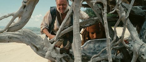 Kevin McNally, Johnny Depp - Pirates of the Caribbean 4 - Fremde Gezeiten - Filmfotos