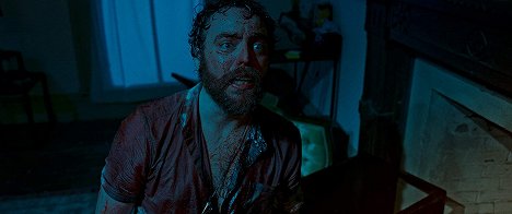 Jeremy Gardner - After Midnight - Kuvat elokuvasta