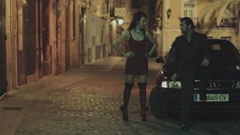 Emma Caballero, Morgan Blasco - Los muertos también bailan - Kuvat elokuvasta