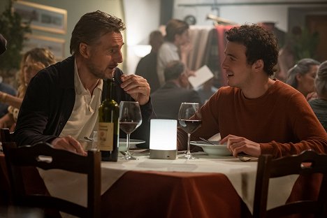 Liam Neeson, Micheál Richardson - Una villa en la Toscana - De la película