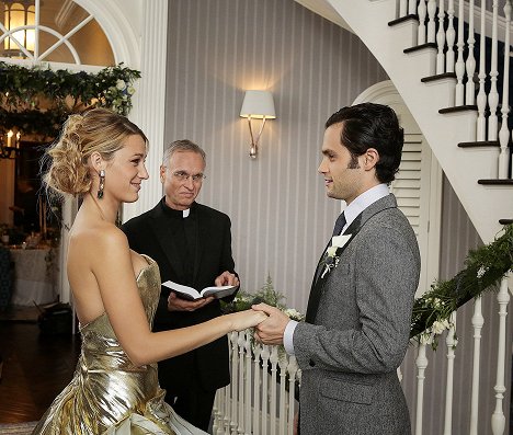 Blake Lively, Penn Badgley - Gossip Girl - New York, I Love You XOXO - Photos