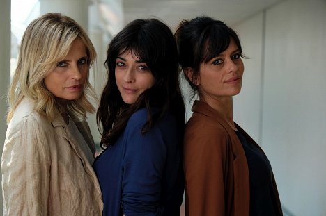 Isabella Ferrari, Valentina Lodovini, Claudia Pandolfi - Three Perfect Daughters - Promo
